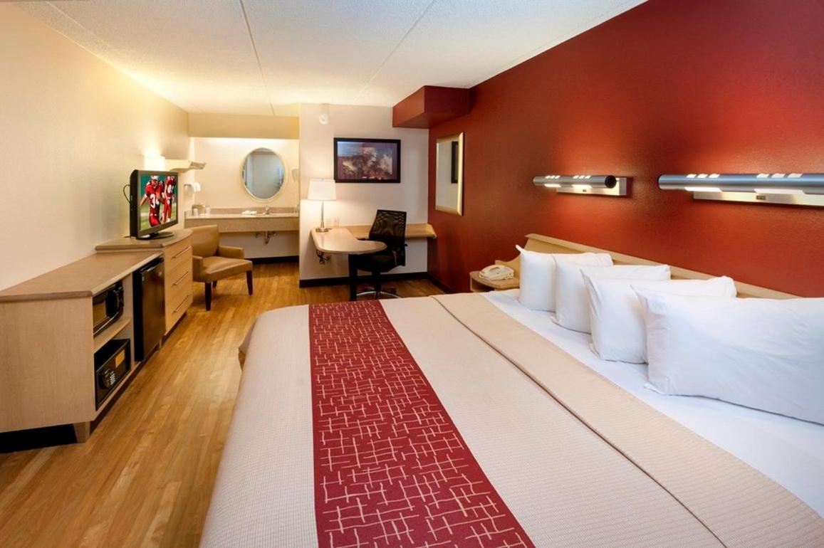 Red Roof Inn Huntington Barboursville Dış mekan fotoğraf