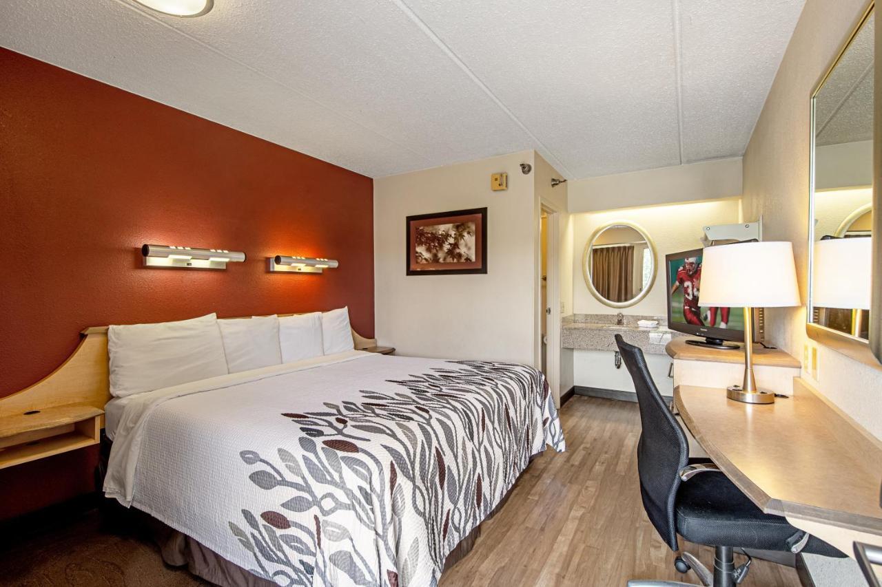 Red Roof Inn Huntington Barboursville Dış mekan fotoğraf