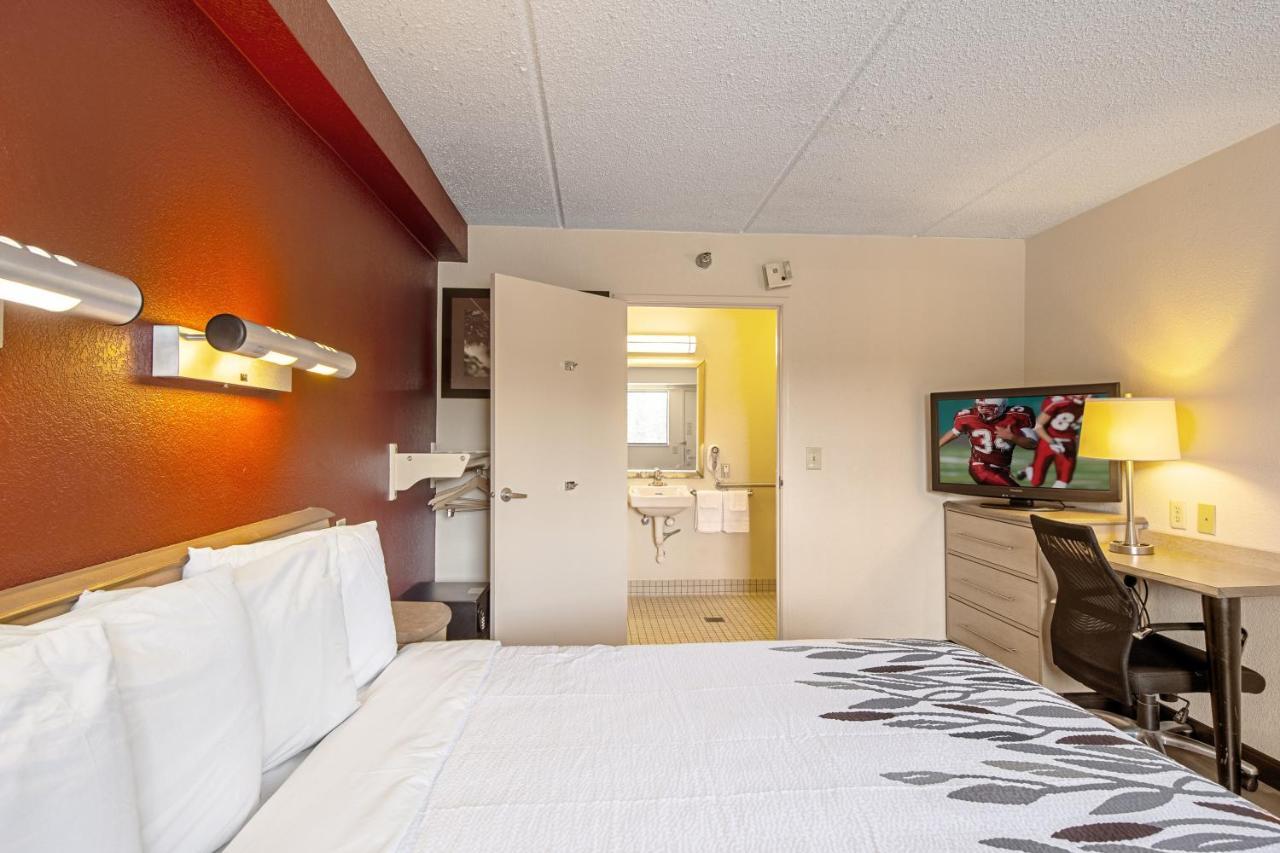Red Roof Inn Huntington Barboursville Dış mekan fotoğraf