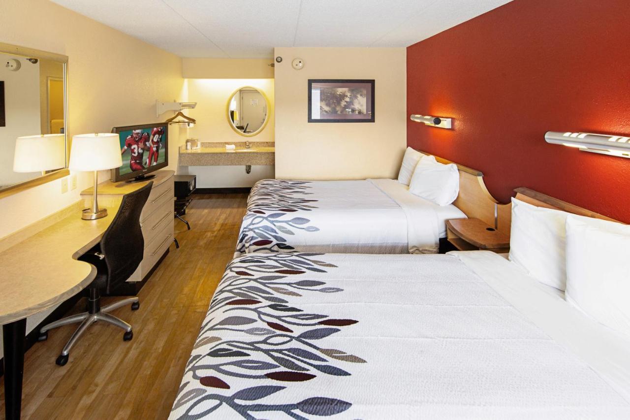 Red Roof Inn Huntington Barboursville Dış mekan fotoğraf