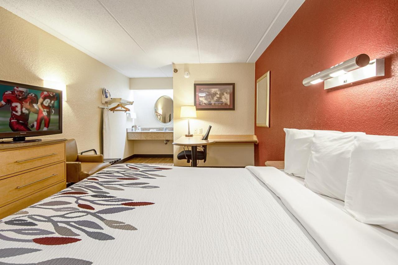 Red Roof Inn Huntington Barboursville Dış mekan fotoğraf