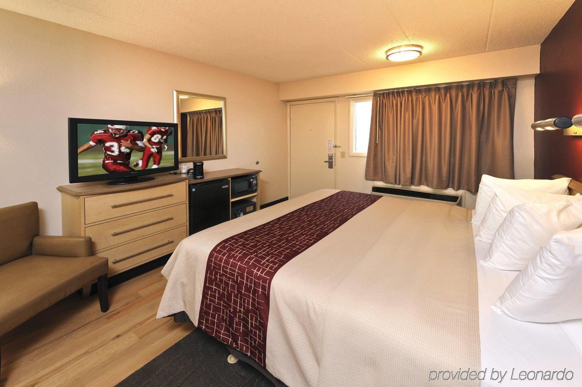 Red Roof Inn Huntington Barboursville Oda fotoğraf
